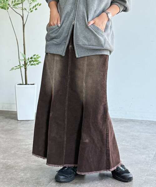 CPCM（シーピーシーエム）の「コーデュロイマーメイドスカート（スカート・レディース・ブラック/ブラウン/ネイビー・PS/FREE）」の20枚目の写真