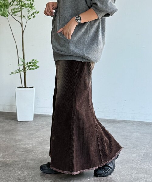 CPCM（シーピーシーエム）の「コーデュロイマーメイドスカート（スカート・レディース・ブラック/ブラウン/ネイビー・PS/FREE）」の21枚目の写真