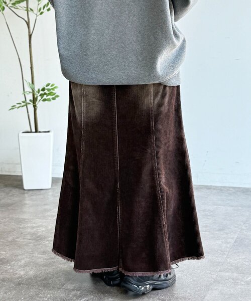 CPCM（シーピーシーエム）の「コーデュロイマーメイドスカート（スカート・レディース・ブラック/ブラウン/ネイビー・PS/FREE）」の22枚目の写真