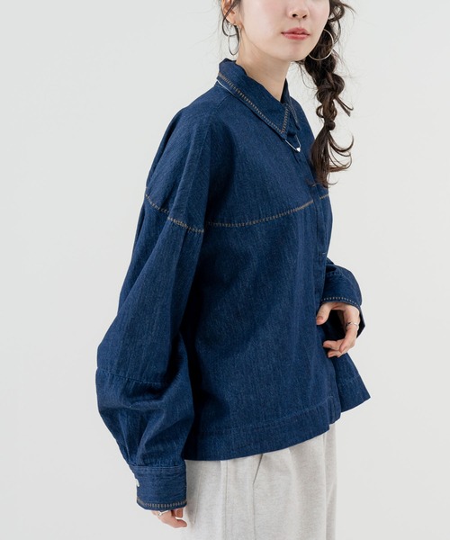 SABUROKU(サブロク)の「【SABUROKU】立体シルエットで魅せる 袖切替 デニム シャツ(シャツ/ブラウス・レディース・ブルー/アイボリー/ネイビー・M)」の19枚目の写真