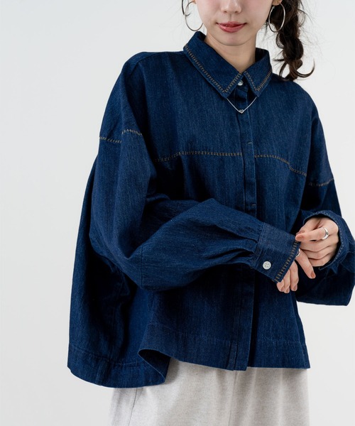SABUROKU(サブロク)の「【SABUROKU】立体シルエットで魅せる 袖切替 デニム シャツ(シャツ/ブラウス・レディース・ブルー/アイボリー/ネイビー・M)」の12枚目の写真