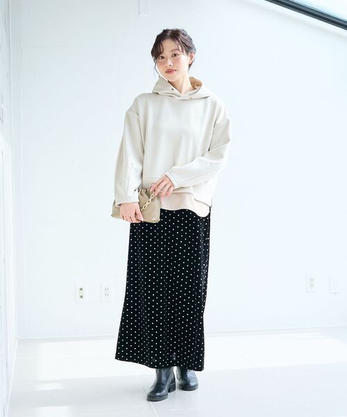 le.coeur blanc(ルクールブラン)の「グリッタードットベロアナロースカート(スカート・レディース・ブラック/ブラウン・38)」の19枚目の写真