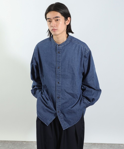 BAYFLOW（ベイフロー）の「【IVY(アイビー)×BAYFLOW】バンドカラーデニムシャツ（シャツ/ブラウス・メンズ・ブルー/ブラック・MEDIUM/LARGE）」の2枚目の写真