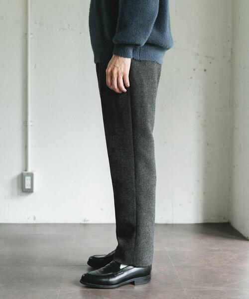 URBAN RESEARCH DOORS（アーバンリサーチドアーズ）の「『UR TECH』完声/暖 テーパードパンツ（その他パンツ・メンズ・ブラウン/チャコールグレー/ブルー・SMALL/MEDIUM/LARGE/X-LARGE）」の6枚目の写真