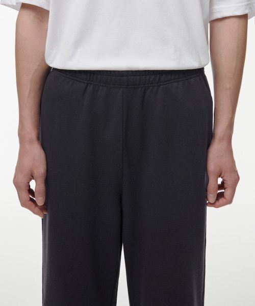 MUSINSA STANDARD（ムシンサスタンダード）の「ラウンジスウェットパンツ[ダークグレー]（スウェットパンツ・メンズ・その他・SMALL/MEDIUM/LARGE/X-LARGE/XX-LARGE）」の4枚目の写真