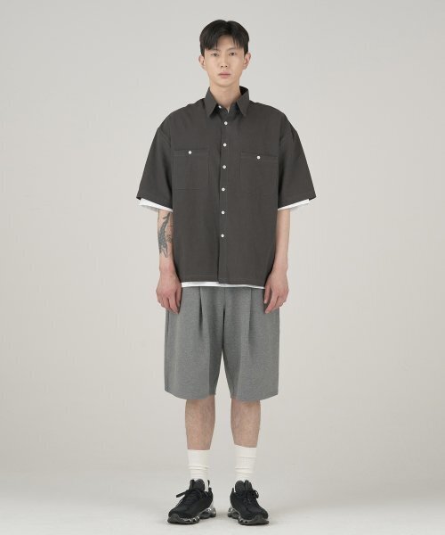 XERO（ゼロ）の「Deep One Tuck Sweat Shorts [Charcoal]（その他パンツ・メンズ・その他・LARGE/MEDIUM/SMALL）」の3枚目の写真