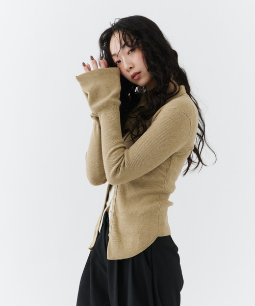 NUJOH(ヌゾ)の「Volume Sleeve Knit Top / ボリュームスリーブニットトップ(カーディガン/ボレロ・レディース・ベージュ/ブラック/チャコールグレー・FREE)」の18枚目の写真