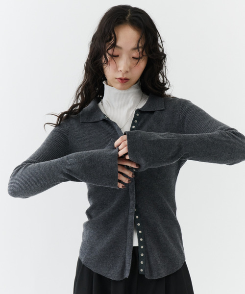 NUJOH(ヌゾ)の「Volume Sleeve Knit Top / ボリュームスリーブニットトップ(カーディガン/ボレロ・レディース・ベージュ/ブラック/チャコールグレー・FREE)」の15枚目の写真