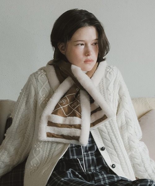 SHEARLING SCARF