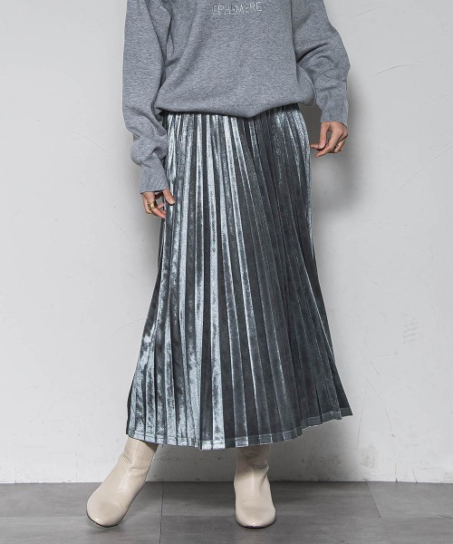 MAYSON GREY(メイソングレイ)の「【WEB限定】ストレッチベロアプリーツスカート≪手洗い可能≫(スカート・レディース・チャコールグレー/ブラック/ブラウン・M)」の5枚目の写真