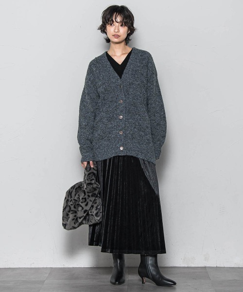 MAYSON GREY(メイソングレイ)の「【WEB限定】ストレッチベロアプリーツスカート≪手洗い可能≫(スカート・レディース・チャコールグレー/ブラック/ブラウン・M)」の19枚目の写真