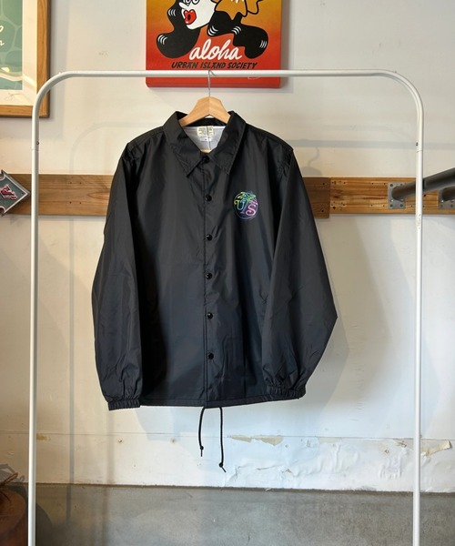 URBAN ISLAND SOCIETY（アーバンアイランドソサエティ）の「【URBAN ISLAND SOCIETY/アーバンアイランドソサエティ】UIS MAI TAI COACH JACKET/コーチジャケット ハワイアン グラフィック ストリート（ナイロンジャケット・メンズ・ブラック・SMALL/MEDIUM/LARGE/X-LARGE）」の6枚目の写真
