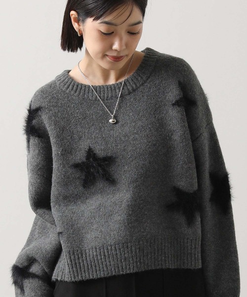 Gready Brilliant（グレディブリリアン）の「ファースタージャガードクルーネックニット（ニット/セーター・レディース・ホワイト×グレー/グレー系・FREE）」の5枚目の写真