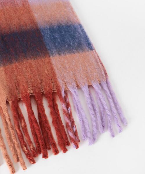 URBAN RESEARCH Sonny Label（アーバンリサーチサニーレーベル）の「フラッフィーボリュームチェックマフラー（マフラー・レディース・グリーン系その他/オレンジ系その他/ブラウン系その他・ONE）」の6枚目の写真