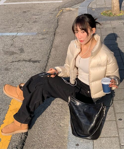 HEEARI(ヒアリー)の「エマクラシックストレートデニムパンツ_ブラック(デニムパンツ・レディース・その他・X-SMALL/SMALL/MEDIUM)」の6枚目の写真