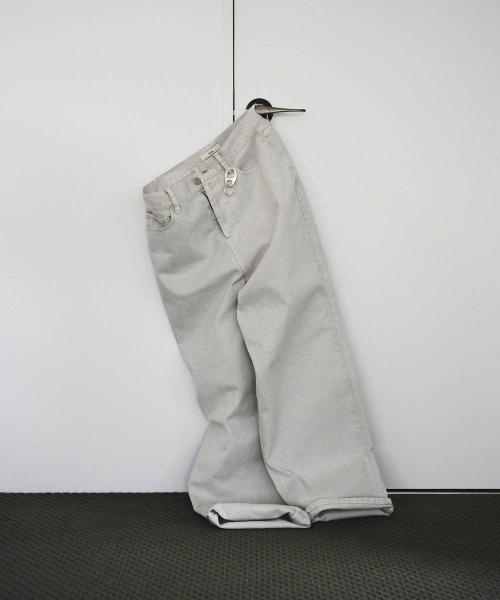 anuke（アンヌーク）の「anuke　Wide Cocoon Denim ワイドコクーンデニム/62611401（デニムパンツ・レディース・ライトグレー・36/38）」の9枚目の写真