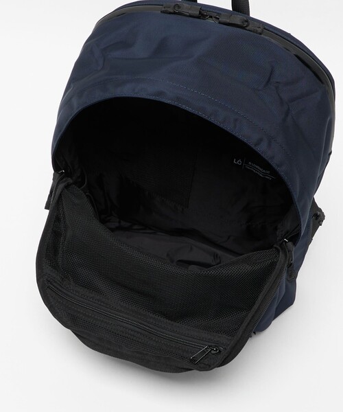 UNITED ARROWS（ユナイテッドアローズ）の「＜LC by LOWERCASE＞DAYPACK LC01/バックパック（バックパック/リュック・メンズ・ブラック/ネイビー・FREE）」の9枚目の写真