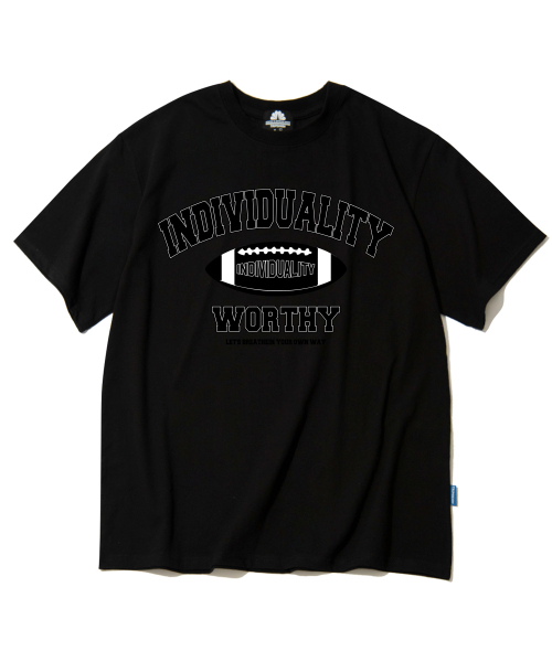 TRIPSHION(トリップション)の「ラグビー バーシティ Ver.2 グラフィック Tシャツ - ブラック(Tシャツ/カットソー・メンズ・その他・MEDIUM/LARGE/X-LARGE)」の1枚目の写真