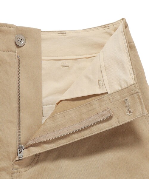 SHIPS(シップス)の「〈洗濯機可能〉ストレッチ チノ 硫化染め パンツ(チノパンツ・レディース・ベージュ・38/36)」の14枚目の写真