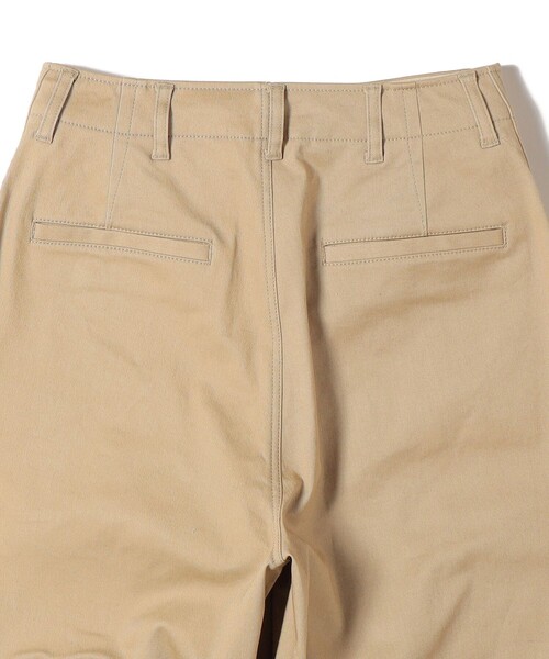 SHIPS(シップス)の「〈洗濯機可能〉ストレッチ チノ 硫化染め パンツ(チノパンツ・レディース・ベージュ・38/36)」の16枚目の写真