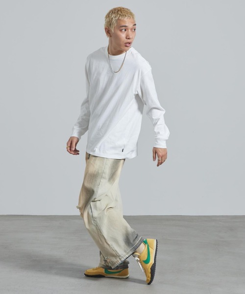 NIKE(ナイキ)の「ナイキ ワッフル レーサー メンズシューズ / Nike Waffle Racer Men's Shoes IM8658-700 Topaz Gold(スニーカー・メンズ・ゴールド・25.5/25/24.5/24/28/27.5/27/26.5/26/30/29.5/29/28.5)」の3枚目の写真