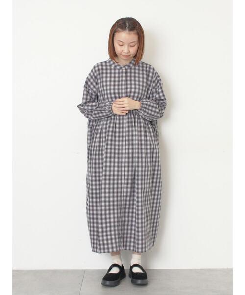 Samansa Mos2（サマンサ モスモス）の「【保温加工】バンドカラーワンピース ≪S/Mサイズ≫（ワンピース・レディース・レッド/チャコールグレー/ミント/ブラック・M/S）」の2枚目の写真