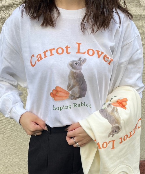 etta(エタ)の「ガーリーウサギプリントロンT/長袖Tシャツ(Tシャツ/カットソー・レディース・ホワイト・MEDIUM)」の1枚目の写真