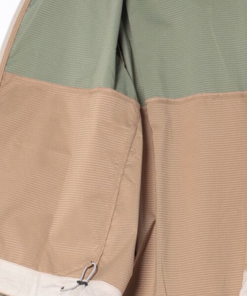 KRIFF MAYER Lady's Collection(クリフメイヤーレディースコレクション)の「【撥水・軽量・UVカット・伸縮性】さらさらエアーフードジャケット(マウンテンパーカー・レディース・オリーブ/ブラック/ナチュラル/その他5/ベージュ/カラフル/サックスブルー・LARGE/MEDIUM)」の9枚目の写真