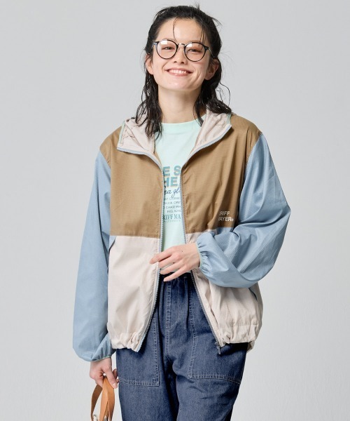 KRIFF MAYER Lady's Collection（クリフメイヤーレディースコレクション）の「【撥水･軽量･UVカット･伸縮性】さらさらエアーフードジャケット（マウンテンパーカー・レディース・オリーブ/ブラック/ナチュラル/その他5/ベージュ/カラフル/サックスブルー・LARGE/MEDIUM）」の7枚目の写真
