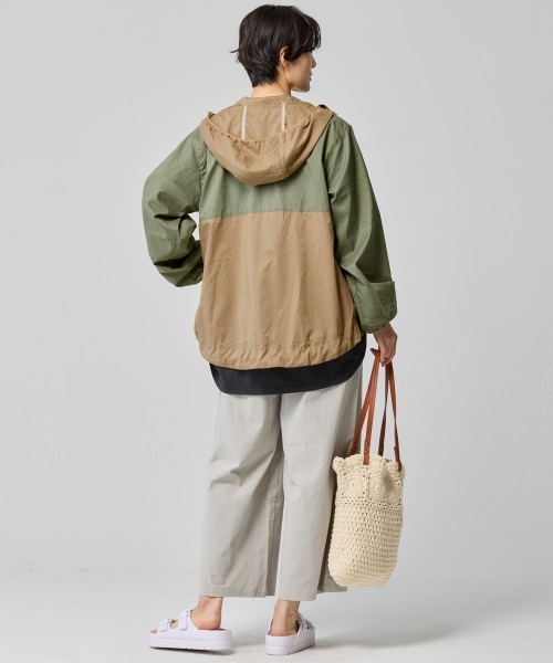 KRIFF MAYER Lady's Collection（クリフメイヤーレディースコレクション）の「【撥水･軽量･UVカット･伸縮性】さらさらエアーフードジャケット（マウンテンパーカー・レディース・オリーブ/ブラック/ナチュラル/その他5/ベージュ/カラフル/サックスブルー・LARGE/MEDIUM）」の13枚目の写真