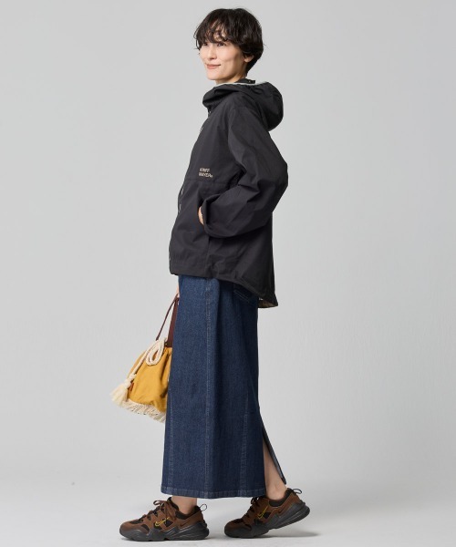 KRIFF MAYER Lady's Collection（クリフメイヤーレディースコレクション）の「【撥水･軽量･UVカット･伸縮性】さらさらエアーフードジャケット（マウンテンパーカー・レディース・オリーブ/ブラック/ナチュラル/その他5/ベージュ/カラフル/サックスブルー・LARGE/MEDIUM）」の15枚目の写真