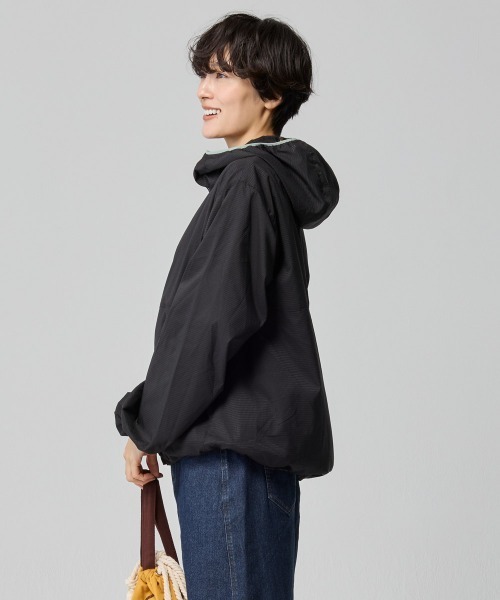 KRIFF MAYER Lady's Collection（クリフメイヤーレディースコレクション）の「【撥水･軽量･UVカット･伸縮性】さらさらエアーフードジャケット（マウンテンパーカー・レディース・オリーブ/ブラック/ナチュラル/その他5/ベージュ/カラフル/サックスブルー・LARGE/MEDIUM）」の16枚目の写真