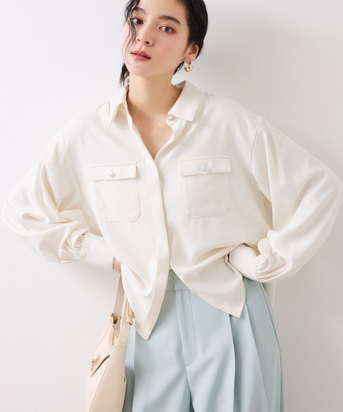 VIS（ビス）の「メタル釦シャツブラウス/イージーケア（シャツ/ブラウス・レディース・ネイビー/オフホワイト/サックスブルー・FREE）」の2枚目の写真