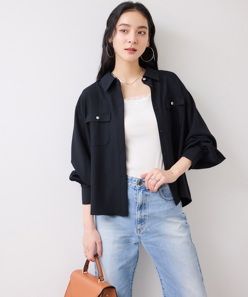 VIS（ビス）の「メタル釦シャツブラウス/イージーケア（シャツ/ブラウス・レディース・ネイビー/オフホワイト/サックスブルー・FREE）」の7枚目の写真