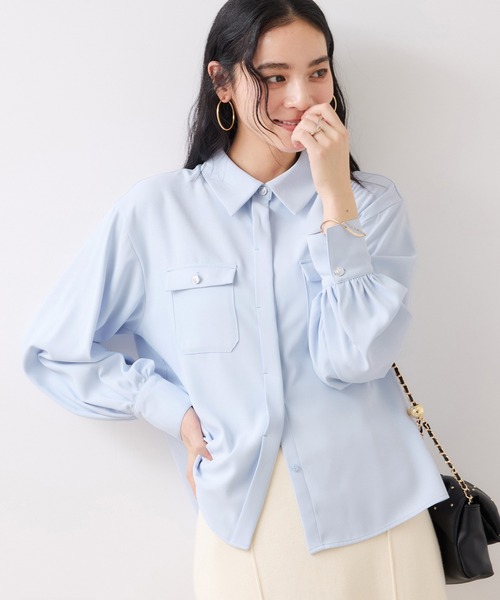 VIS（ビス）の「メタル釦シャツブラウス/イージーケア（シャツ/ブラウス・レディース・ネイビー/オフホワイト/サックスブルー・FREE）」の6枚目の写真