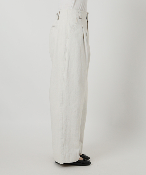 IENA（イエナ）の「バレルレッグデニム（デニムパンツ・レディース・ホワイト・38/36/34）」の18枚目の写真