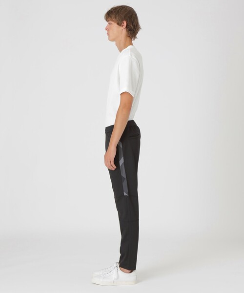 BLACK LABEL CRESTBRIDGE(ブラックレーベル・クレストブリッジ)の「【一部店舗限定】サイドラインチェックトラックパンツ(その他パンツ・メンズ・ブラック・M/L)」の8枚目の写真