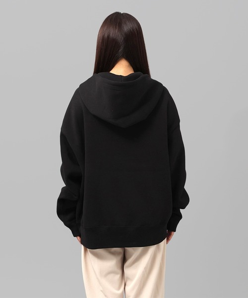 MFC STORE(エムエフシーストア)の「MFC STORE WEEKEND CLUB COLLEGE LOGO ZIP HOODIE(パーカー・メンズ・ブラック/アッシュ・S/M/L/XL)」の5枚目の写真