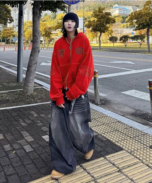 CRIGUN（クリガン）の「CLUB JERSEY ZIP-UP HOODIE RED（パーカー・レディース・レッド・MEDIUM/LARGE/X-LARGE/WS）」の17枚目の写真