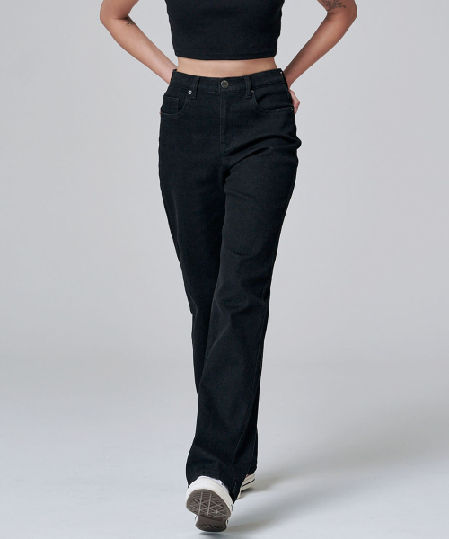 MALOUPE(マロップ)の「9106 セミワイドデニムパンツ(ブラック)(デニムパンツ・レディース・ブラック・FREE)」の2枚目の写真