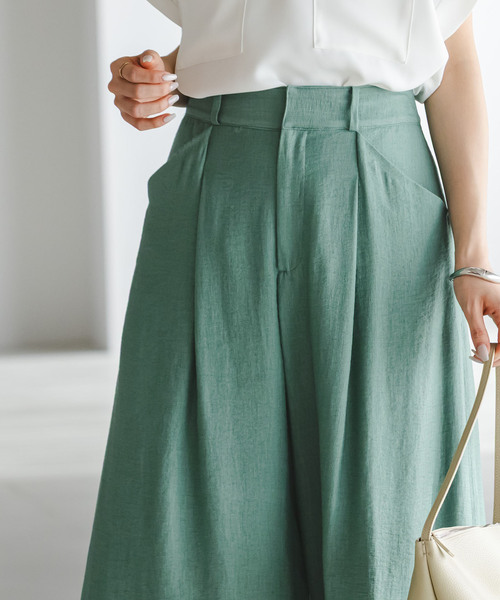 Noble(ノーブル)の「《・セットアップ対応》ファジーリネンフラップフレアパンツ(スラックス・レディース・ベージュ/ホワイト/ライトグリーン・34/36/38/40)」の17枚目の写真