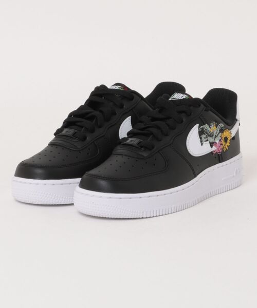 NIKE(ナイキ)の「NIKE ナイキ W AIR FORCE 1 '07 PRM ウィメンズ エア フォース 1 '07 PRM WIB6644 001BLACK/WHITE(スニーカー・メンズ・ブラック・22.5cm/23.0cm/23.5cm/24.0cm/24.5cm/25.0cm)」の1枚目の写真