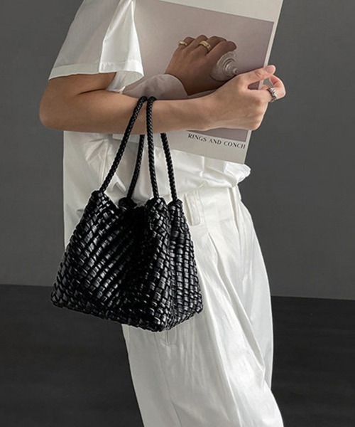ReRe(リリ)の「編み込みデザイン×ミニバッグ付きハンドバッグ(ハンドバッグ・レディース・オフホワイト/シルバー/ブラック・FREE)」の15枚目の写真