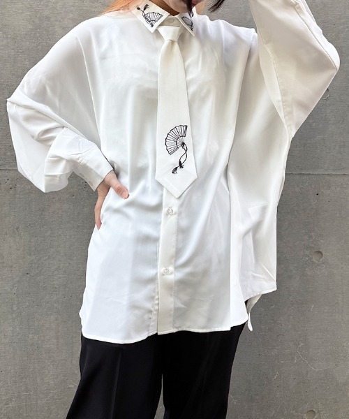 REZEN(リゼン)の「タイ付扇子刺繍シャツ(シャツ/ブラウス・メンズ・ローズ/ブルーパープル/ライトグレー・MEDIUM/LARGE)」の11枚目の写真