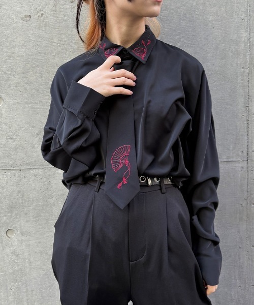 REZEN(リゼン)の「タイ付扇子刺繍シャツ(シャツ/ブラウス・メンズ・ローズ/ブルーパープル/ライトグレー・MEDIUM/LARGE)」の17枚目の写真