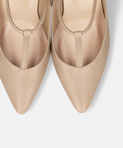 MAMIAN(マミアン)の「ポインテッドトゥ Tストラップ パンプス (7.0cmヒール)(パンプス・レディース・ベージュ/ブラック・23.5cm/24.0cm/24.5cm/22.0cm/22.5cm/23.0cm)」の8枚目の写真