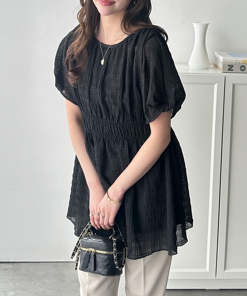 GeeRA（ジーラ）の「前後２WAYシャーリングシアーペプラムブラウスチュニック（シャツ/ブラウス・レディース・ブラック/オフホワイト/ブルー・MEDIUM/LARGE/X-LARGE）」の11枚目の写真