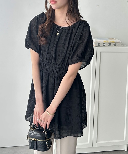 GeeRA（ジーラ）の「前後２WAYシャーリングシアーペプラムブラウスチュニック（シャツ/ブラウス・レディース・ブラック/オフホワイト/ブルー・MEDIUM/LARGE/X-LARGE）」の13枚目の写真