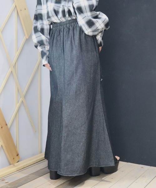 CECIL McBEE（セシルマクビー）の「6.5ozデニムフリンジ切替スカート（スカート・レディース・ネイビー/サックスブルー/ブラック・LARGE/MEDIUM）」の6枚目の写真