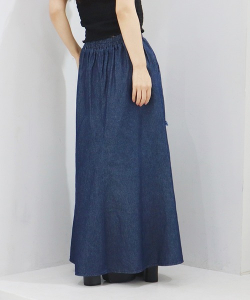 CECIL McBEE（セシルマクビー）の「6.5ozデニムフリンジ切替スカート（スカート・レディース・ネイビー/サックスブルー/ブラック・LARGE/MEDIUM）」の14枚目の写真